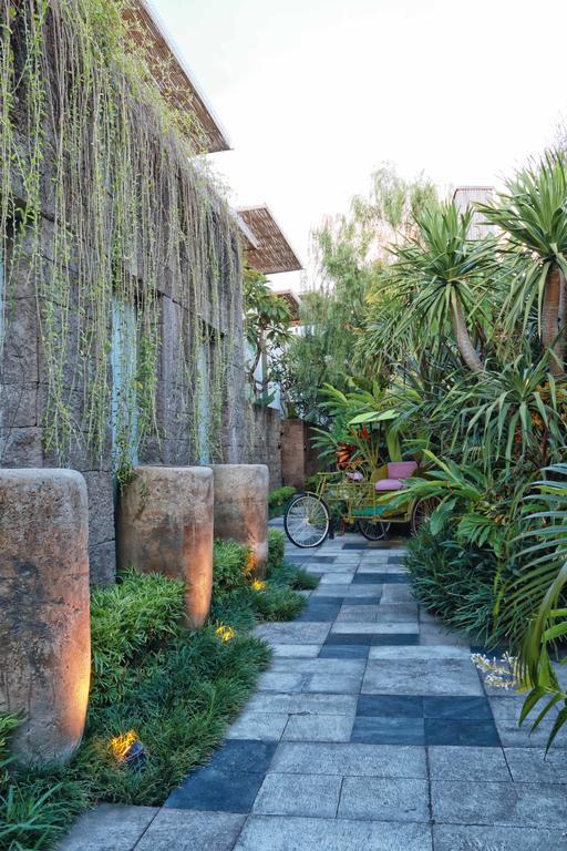 Hu'u Villas Seminyak Esterno foto