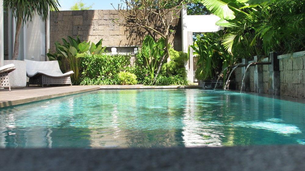 Hu'u Villas Seminyak Esterno foto