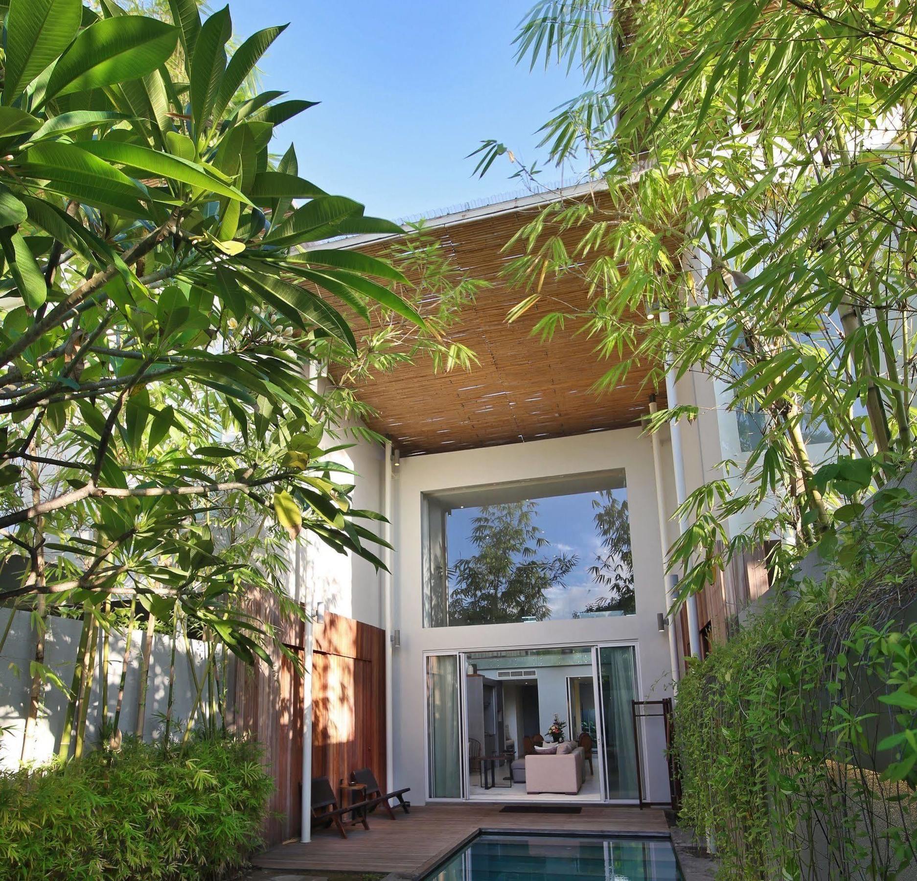 Hu'u Villas Seminyak Esterno foto